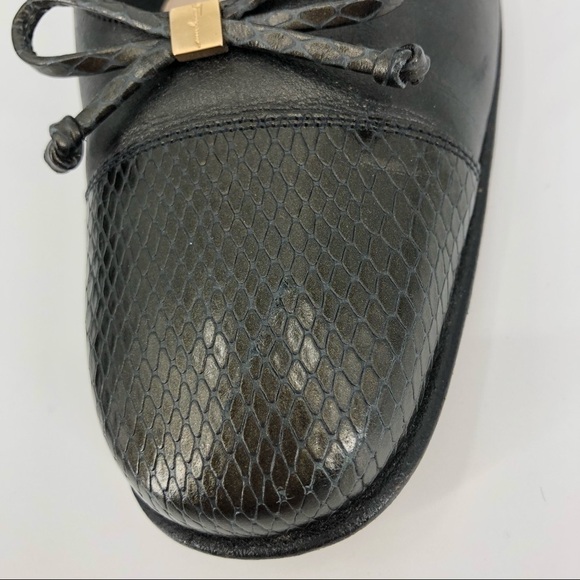 Ferragamo Black Leather Reptile Embossed Cap Toe‎ Bow Front Low Pump Size 10 4A - Picture 8 of 8